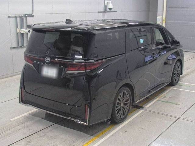 TOYOTA VELLFIRE 2025