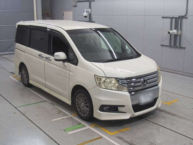 HONDA STEP WAGON 2011