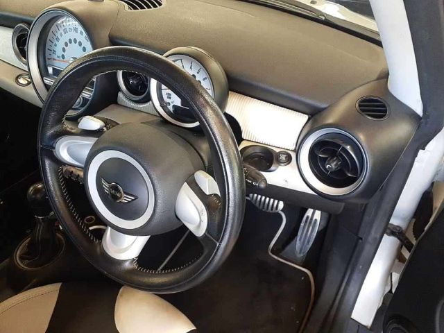BMW MINI 2009