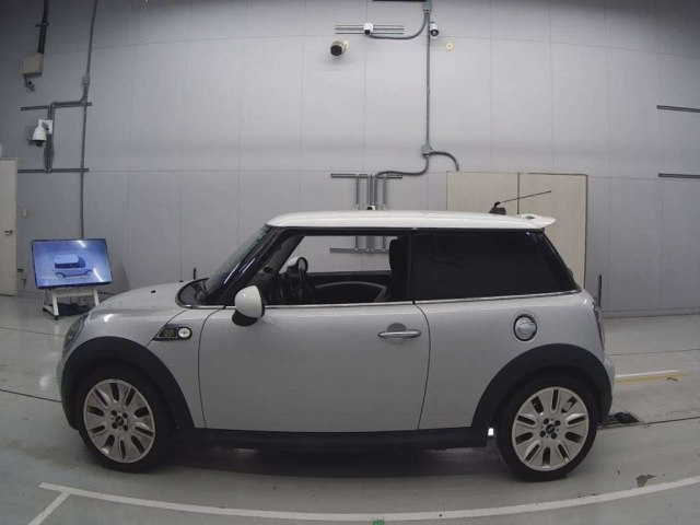 BMW MINI 2009