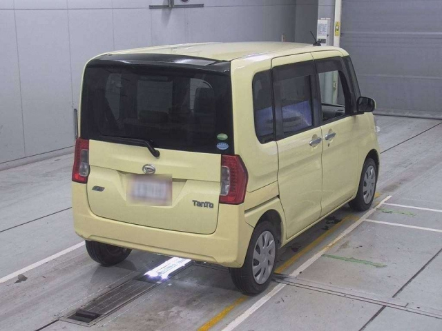 DAIHATSU TANTO 2014