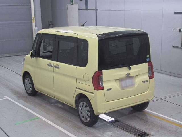 DAIHATSU TANTO 2014