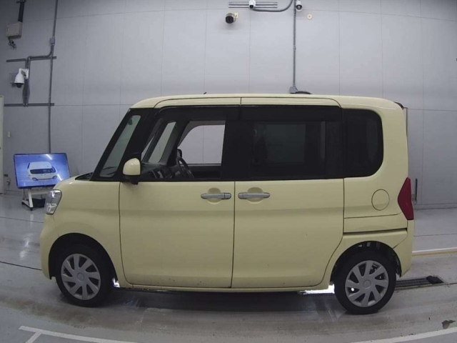 DAIHATSU TANTO 2014