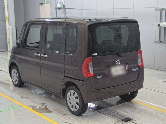 DAIHATSU TANTO 2014