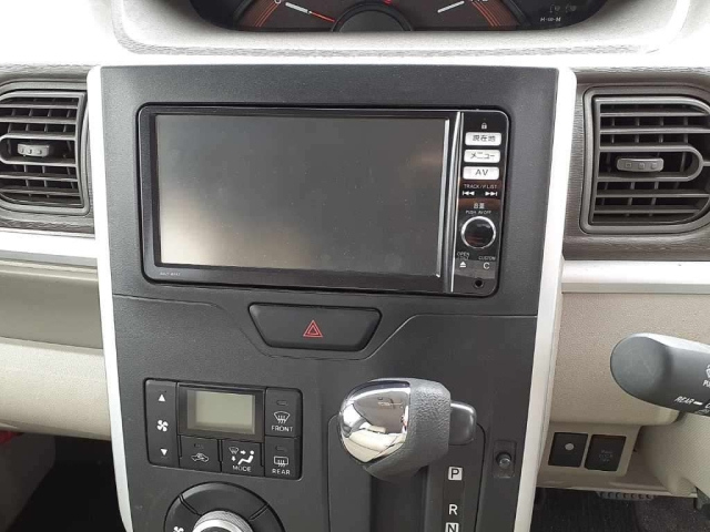 DAIHATSU TANTO 2014