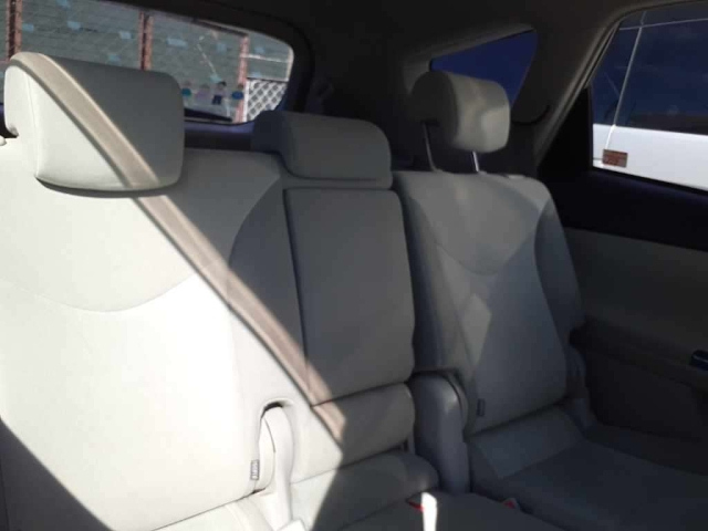 TOYOTA PRIUS ALPHA 2013