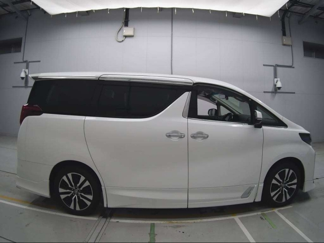 TOYOTA ALPHARD 2022