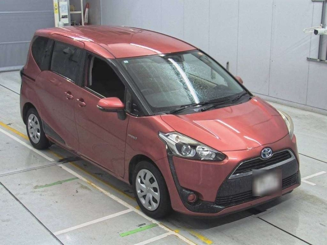 TOYOTA SIENTA 2017