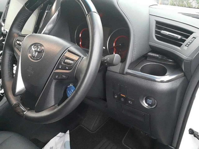TOYOTA ALPHARD 2022
