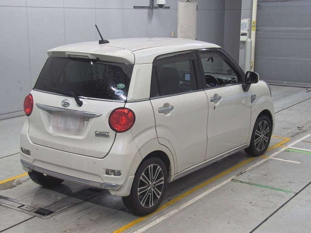DAIHATSU CAST 2016