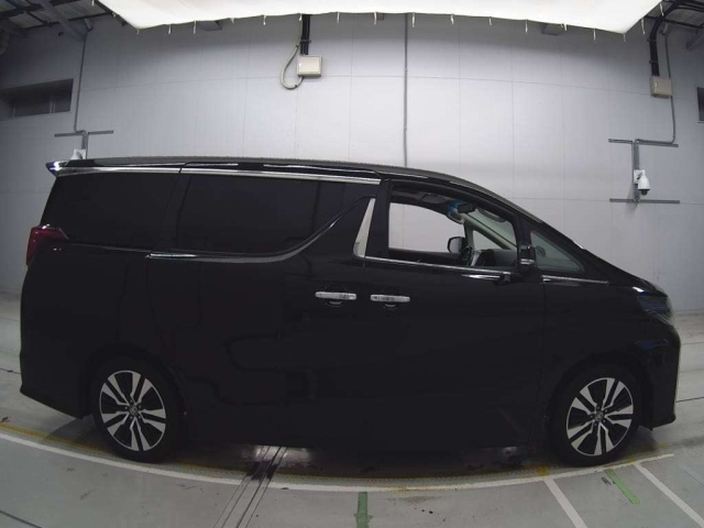 TOYOTA ALPHARD 2021