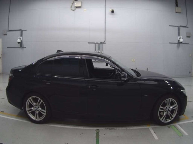 BMW 3 SERIES 2013