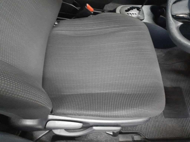 TOYOTA VITZ 2018