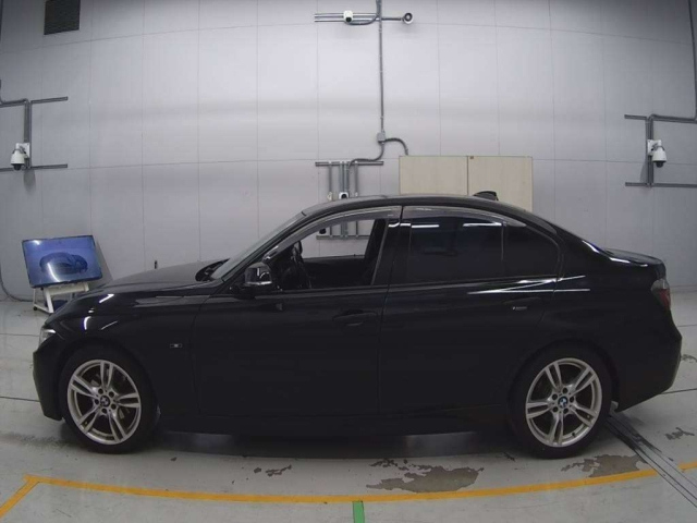 BMW 3 SERIES 2013