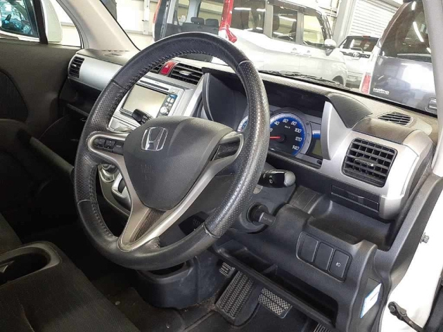 HONDA ZEST 2011