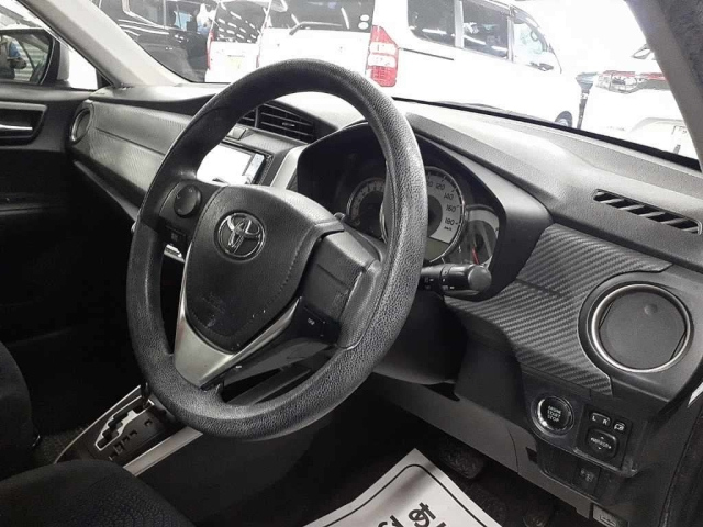 TOYOTA COROLLA FIELDER 2012