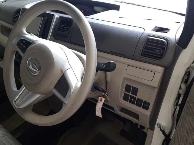 DAIHATSU TANTO 2015