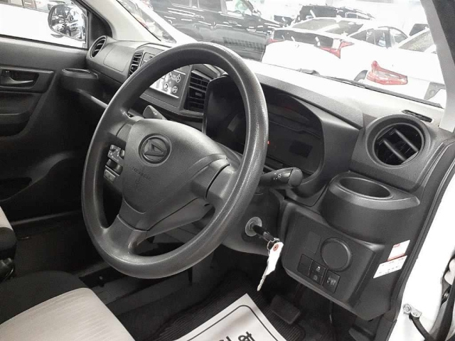 DAIHATSU MIRA E S 2020