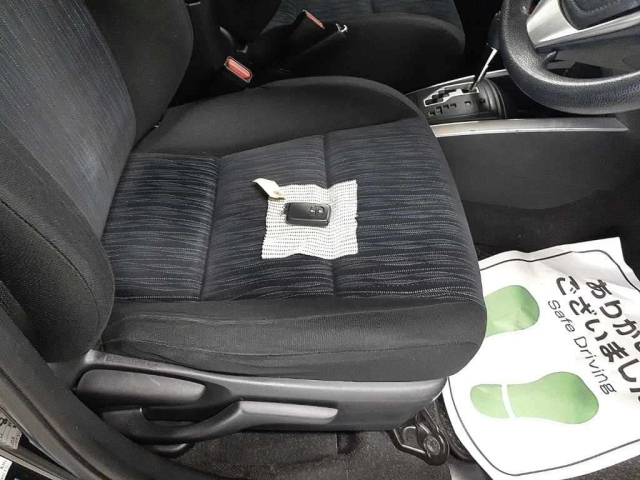 TOYOTA COROLLA FIELDER 2012