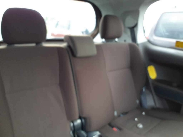 TOYOTA PORTE 2013
