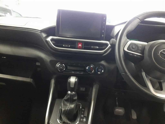 TOYOTA RAIZE 2021