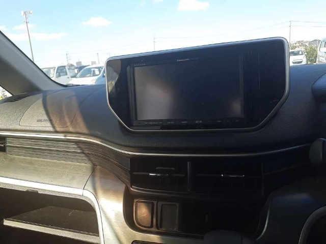DAIHATSU MOVE 2015
