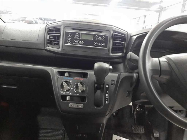 DAIHATSU MIRA E S 2020