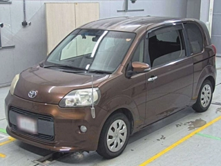 TOYOTA PORTE 2013