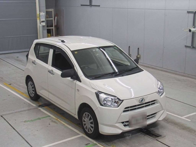 DAIHATSU MIRA E S 2020