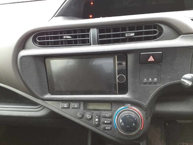 TOYOTA AQUA 2013