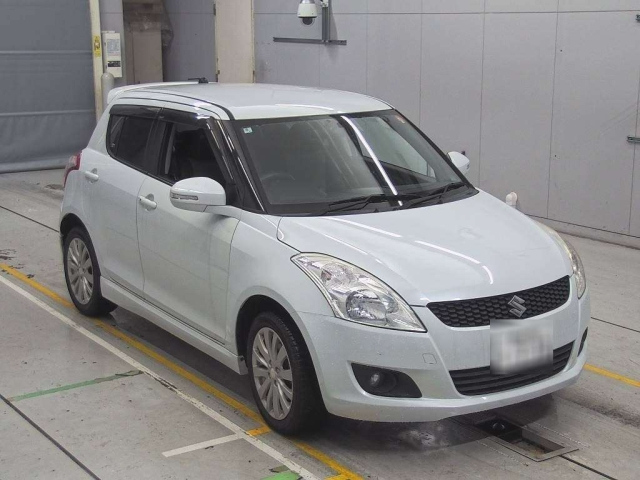 SUZUKI SWIFT 2012
