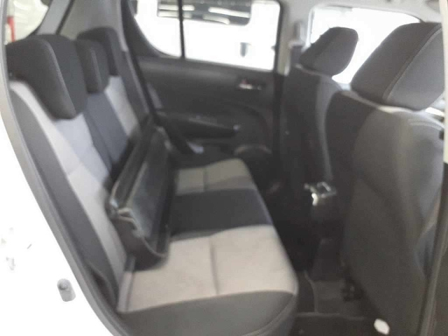SUZUKI SWIFT 2012