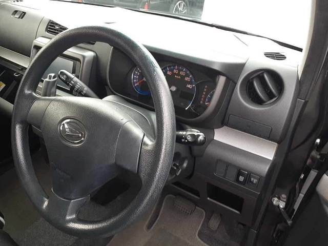DAIHATSU MOVE CONTE 2013