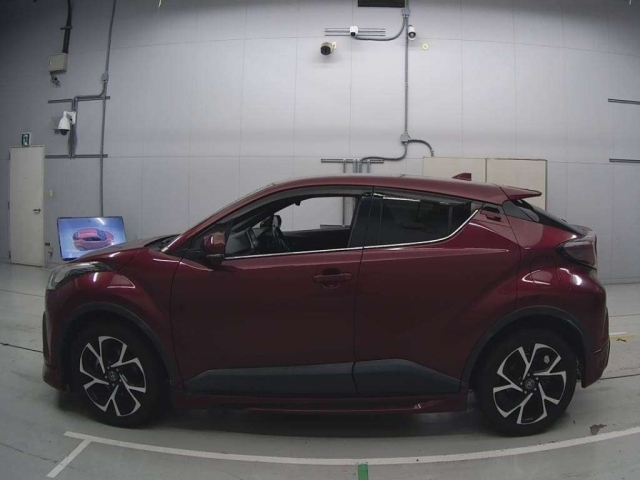TOYOTA C-HR 2016