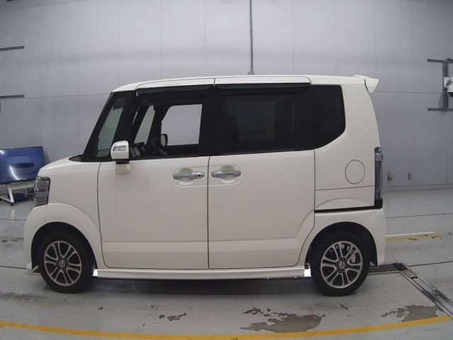 HONDA N BOX 2014