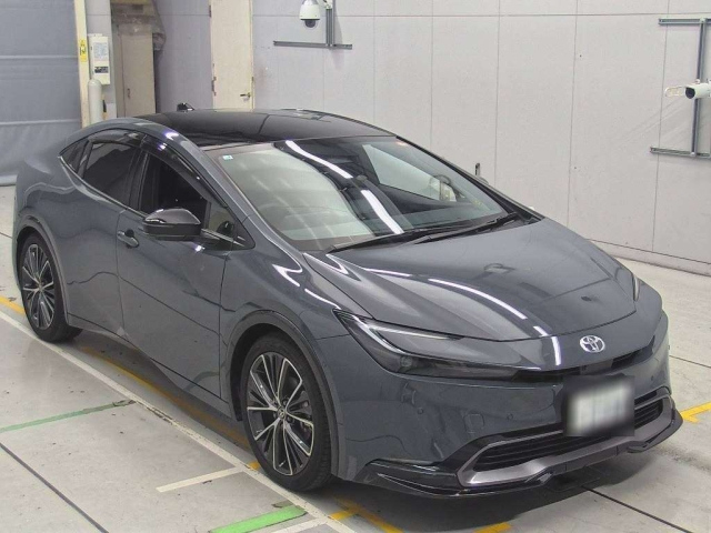 TOYOTA PRIUS 2025