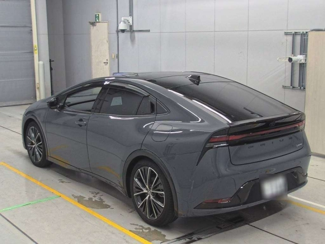 TOYOTA PRIUS 2025