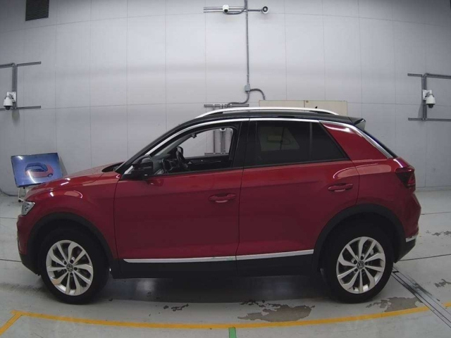 VOLKSWAGEN T-ROC 2023