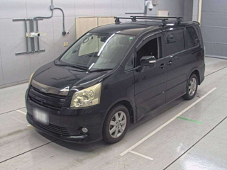 TOYOTA NOAH 2009