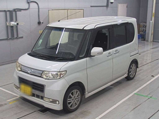 DAIHATSU TANTO 2010