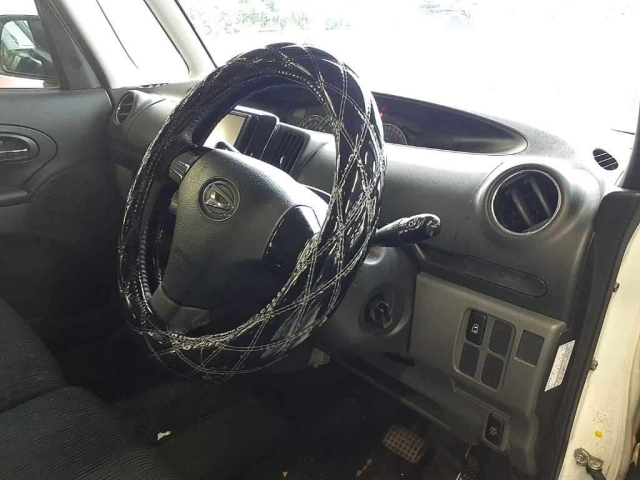 DAIHATSU TANTO 2010