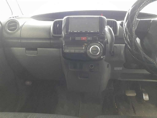 DAIHATSU TANTO 2010