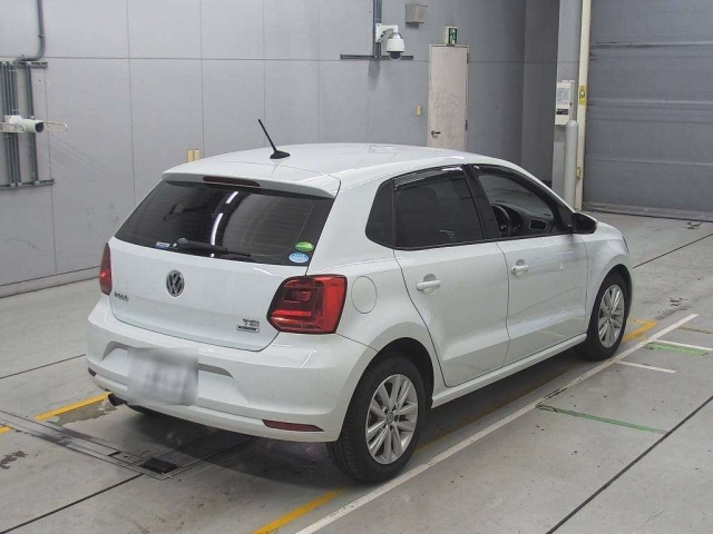 VOLKSWAGEN POLO 2017