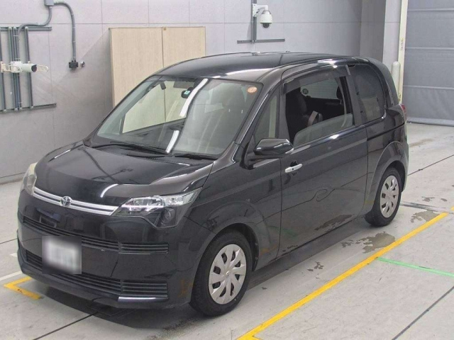 TOYOTA SPADE 2016