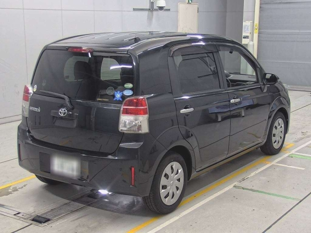 TOYOTA SPADE 2016