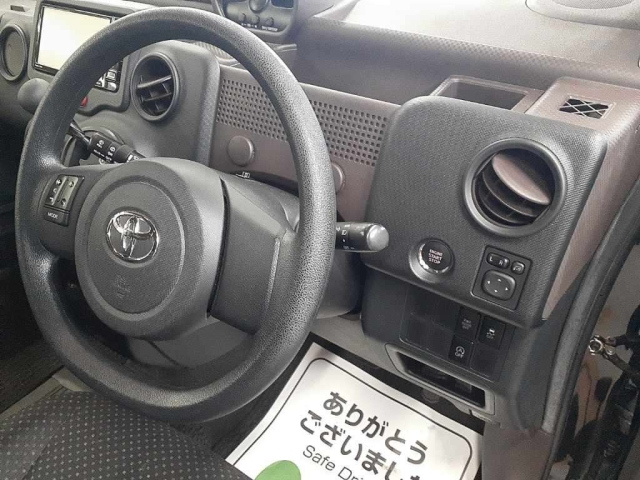 TOYOTA SPADE 2016