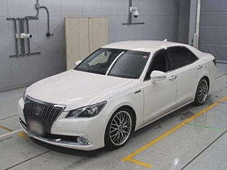 TOYOTA CROWN 2013