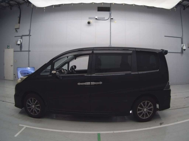 HONDA STEP WAGON 2009