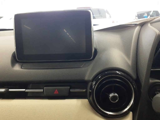 MAZDA DEMIO 2014