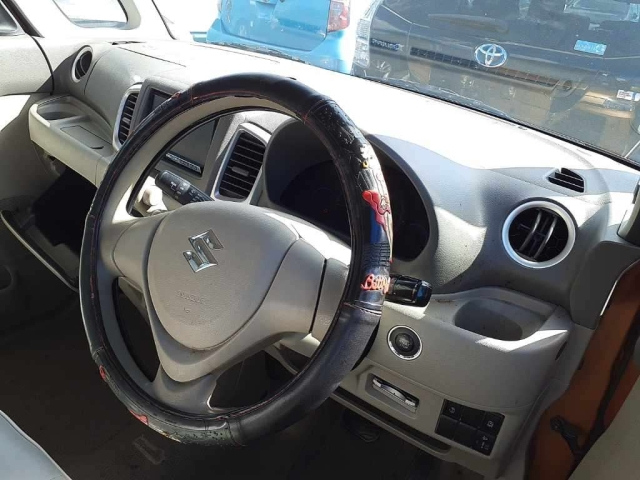 SUZUKI SPACIA 2013